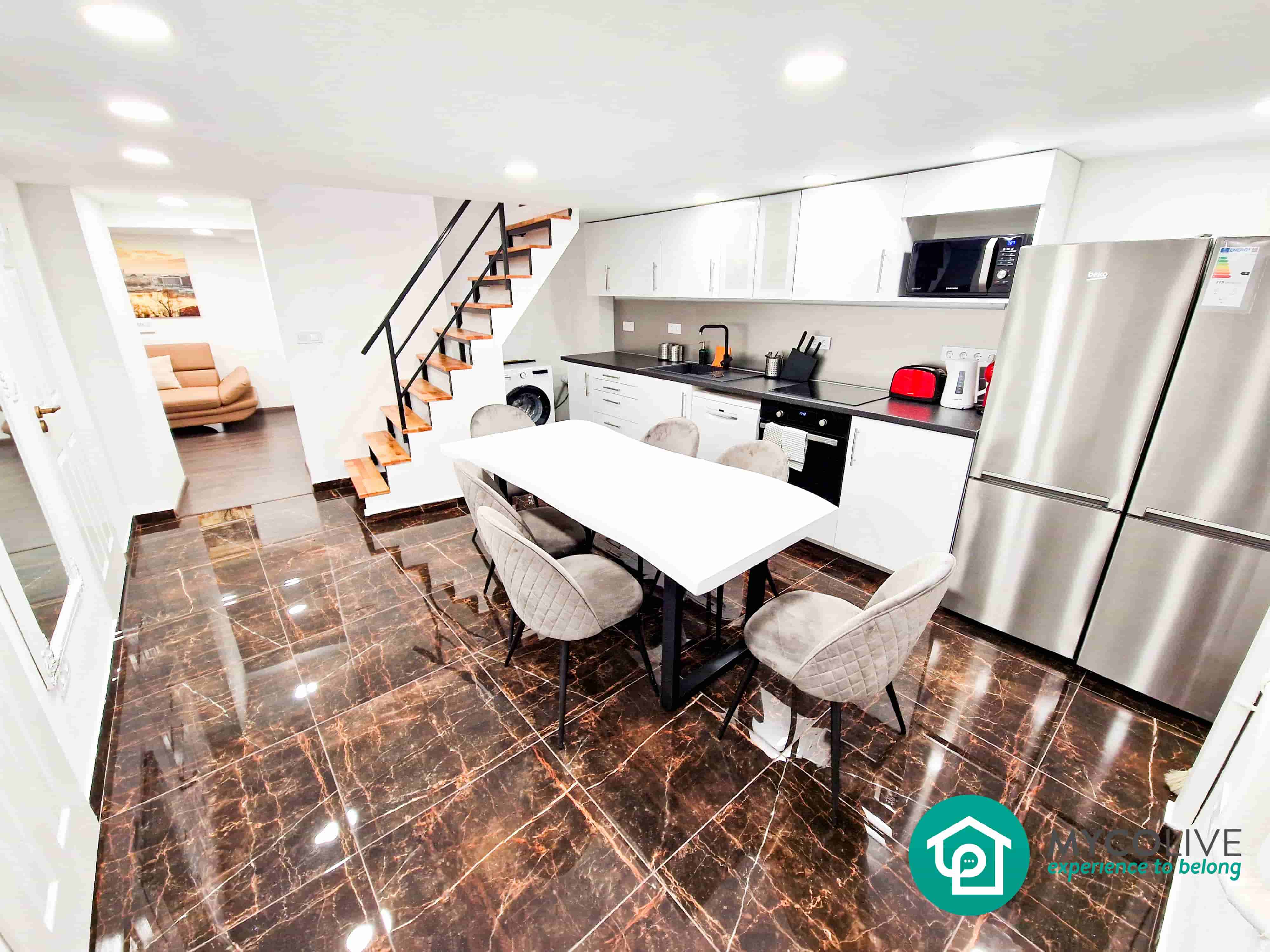 Budapest Harmin C